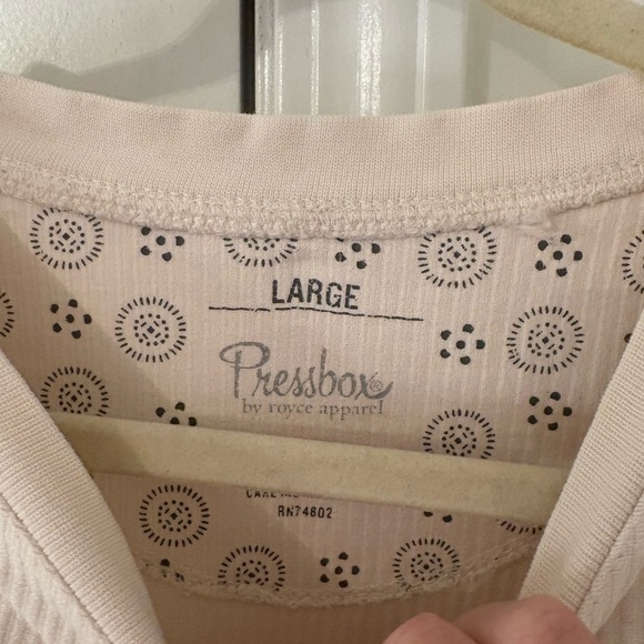 Pressbox Cream Ribbed Top - Picture 2 of 3